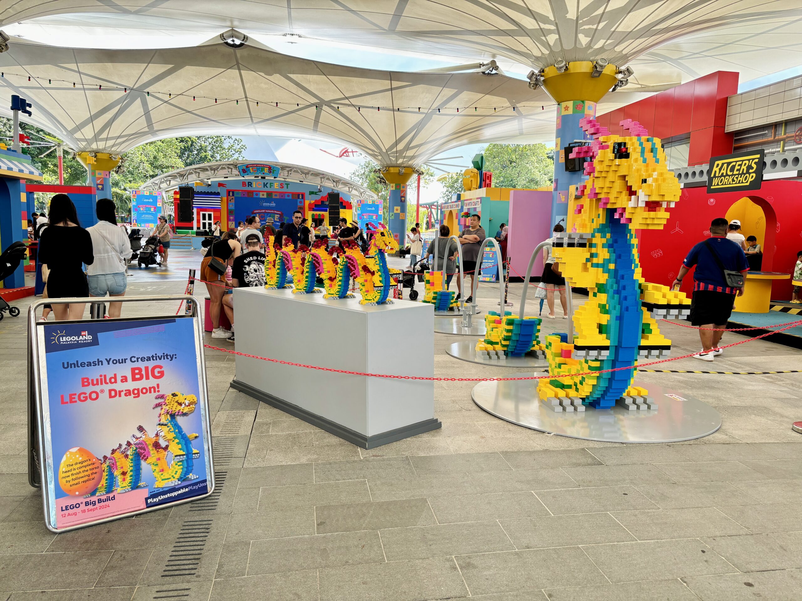 Read more about the article Sertai Pengembaraan Epik untuk Membina LEGO® Dragon Gergasi!